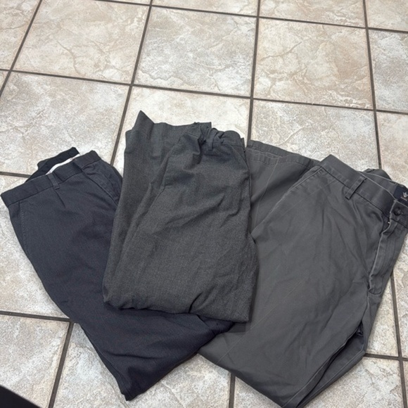 Dockers/IZOD/Cat & Jack Dress Pants - Picture 1 of 11